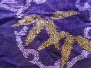 アンティーク　雪輪に笹模様織出し銘仙着物